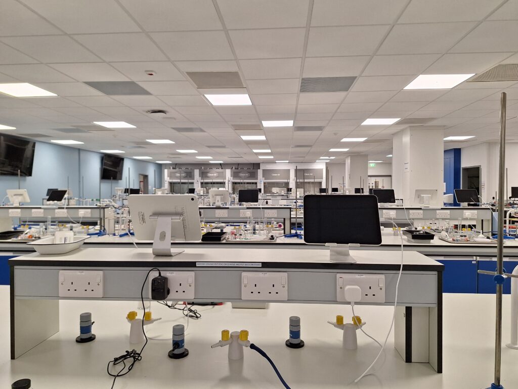 Stopford Building - Laboratories - Refurbishment - Complex - Pharmaceutical - Skills suites - Workplace - Offices - Science - Research - Teaching - The University of Manchester - Manchester - Wilson Mason - 1